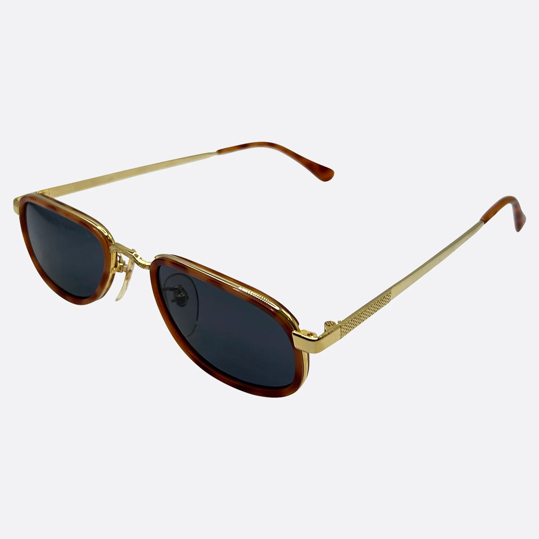 Pristine Flair Elevate Your Style with Unique Eyewear